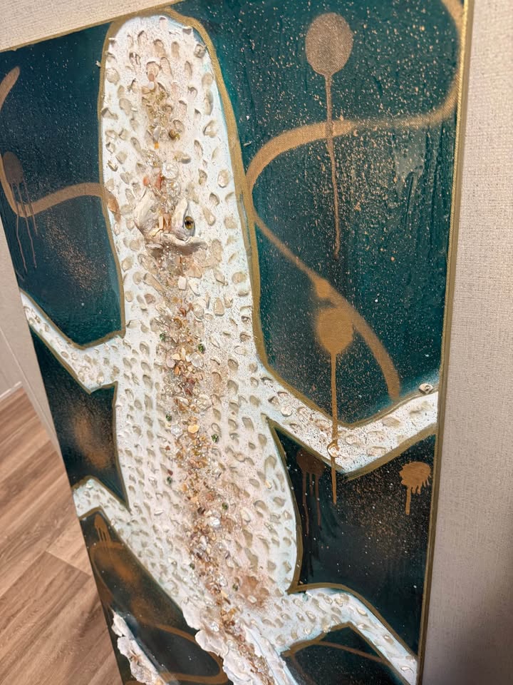 Gilded Gator - Emerald Abstract